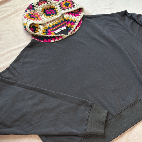 Natural Life Granny Crochet Hood Sweatshirt Charcoal Gray Oversize Size L/XL - Picture 4 of 11